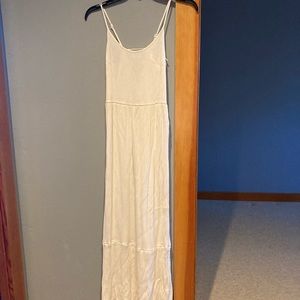 H&M coachella maxi dress cream colored size 4